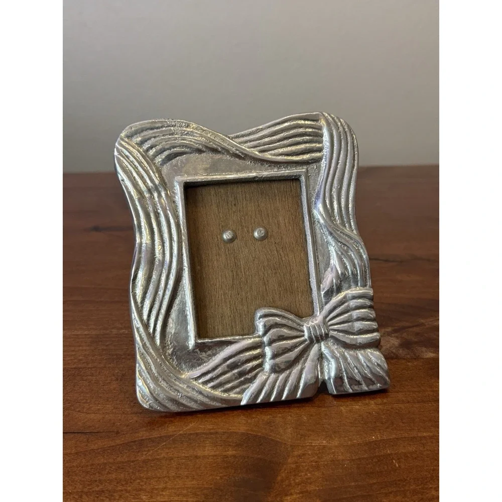 Vintage Small Made In Mexico Silver Pewter Ribbon Bow Picture Frame 5